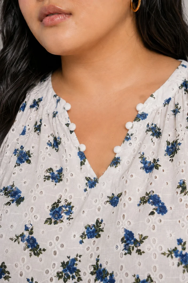 Cirea|Floral Schiffli Embroidered Top