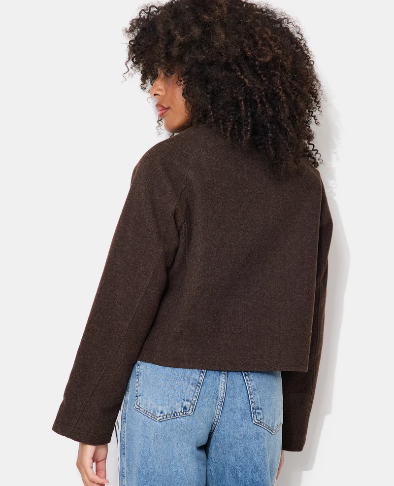 Manteau court drap de laine avec col montant