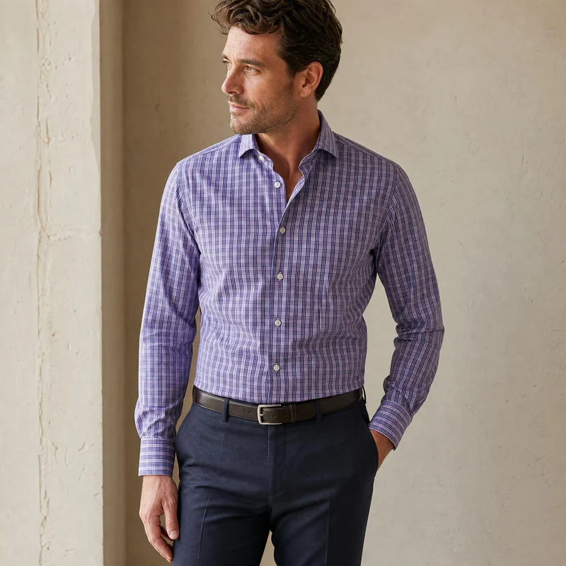 Tissu en coton tissé teint pour chemise, fabriqué en Italie | Carreaux lavande et marine
