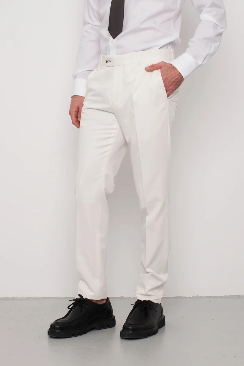 Man Pant White