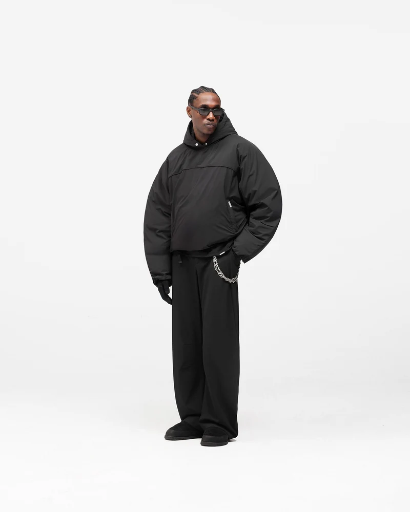 Arch Pullover Puffer - Jet Black