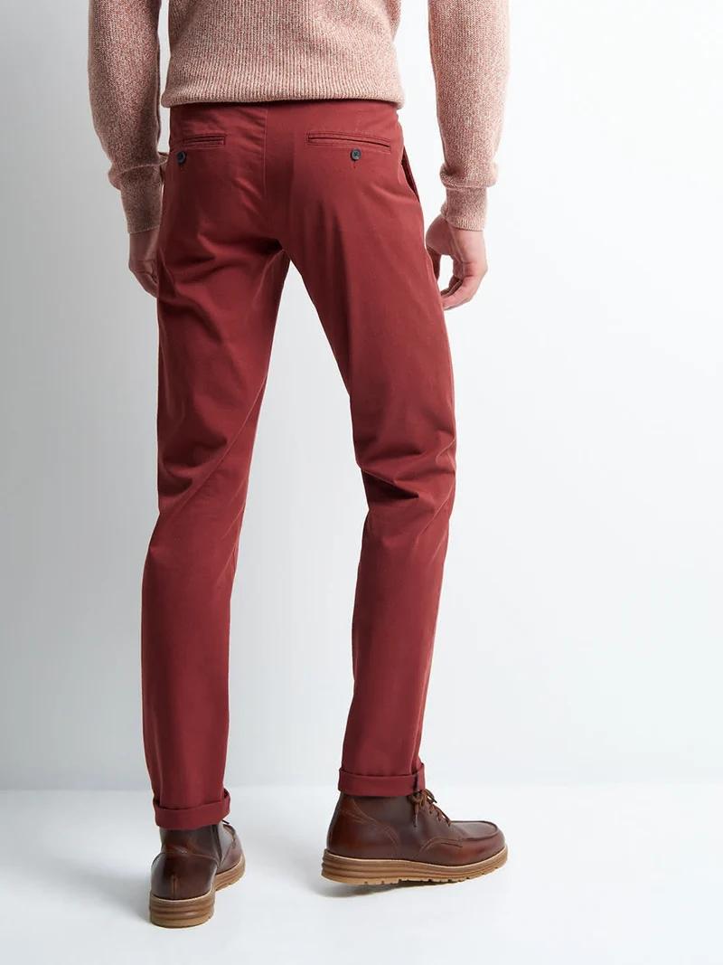 Chino slim en coton élasthane uni