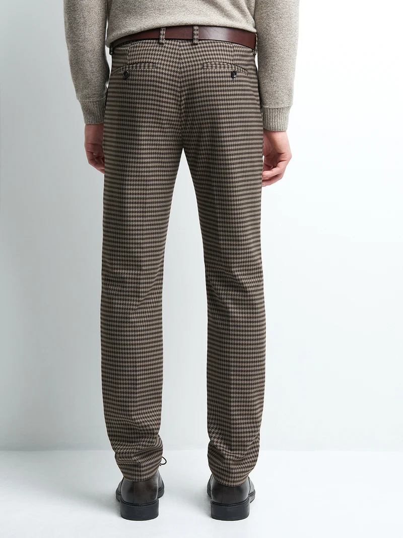 Pantalon en poly-viscose pied de poule
