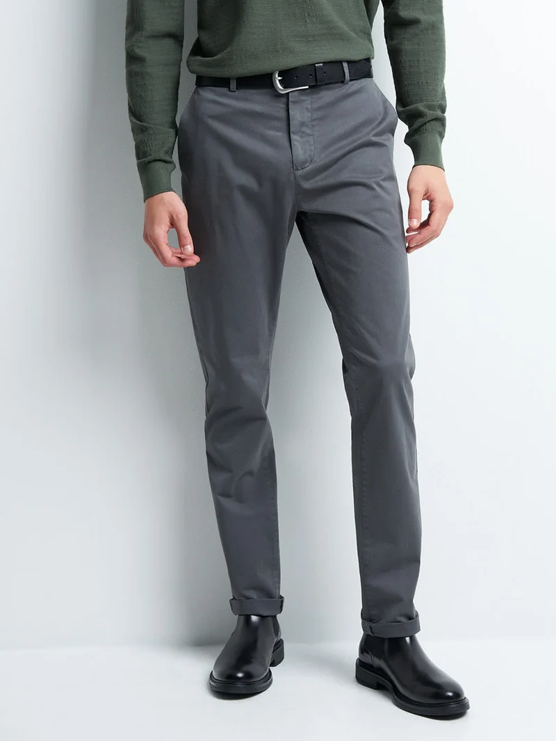Chino slim en coton élasthane uni