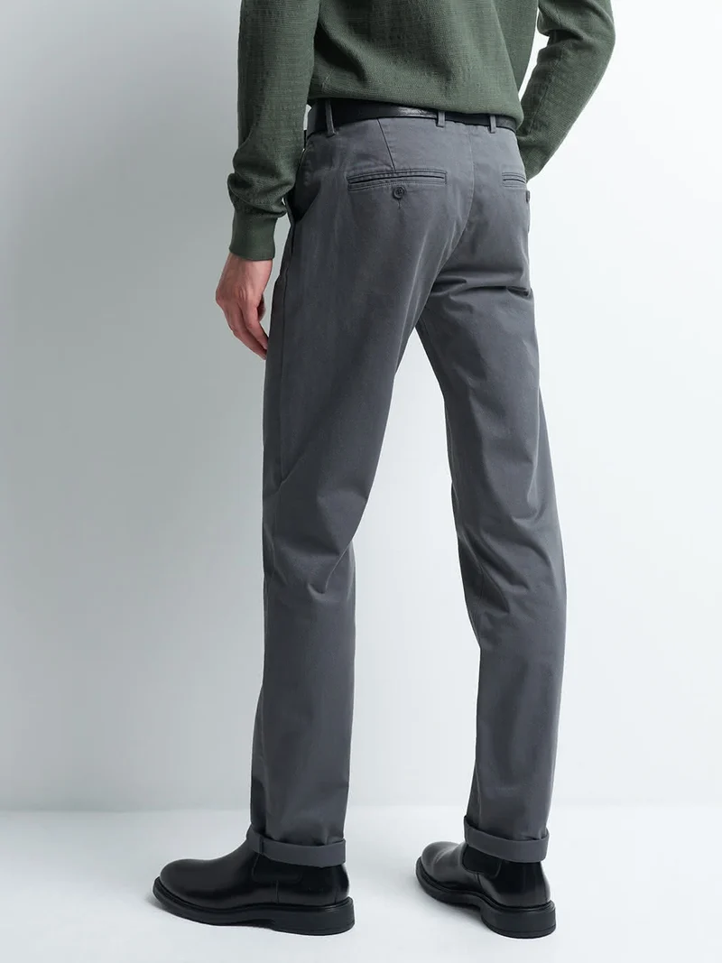 Chino slim en coton élasthane uni