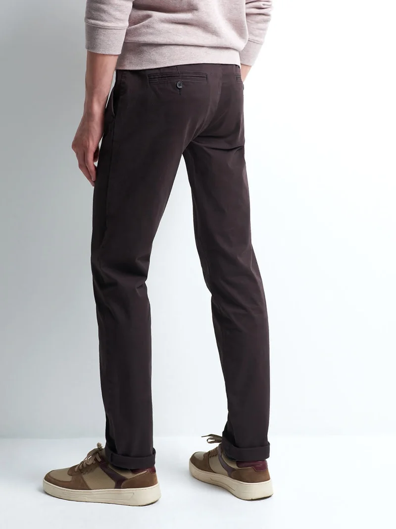 Chino slim en coton élasthane uni