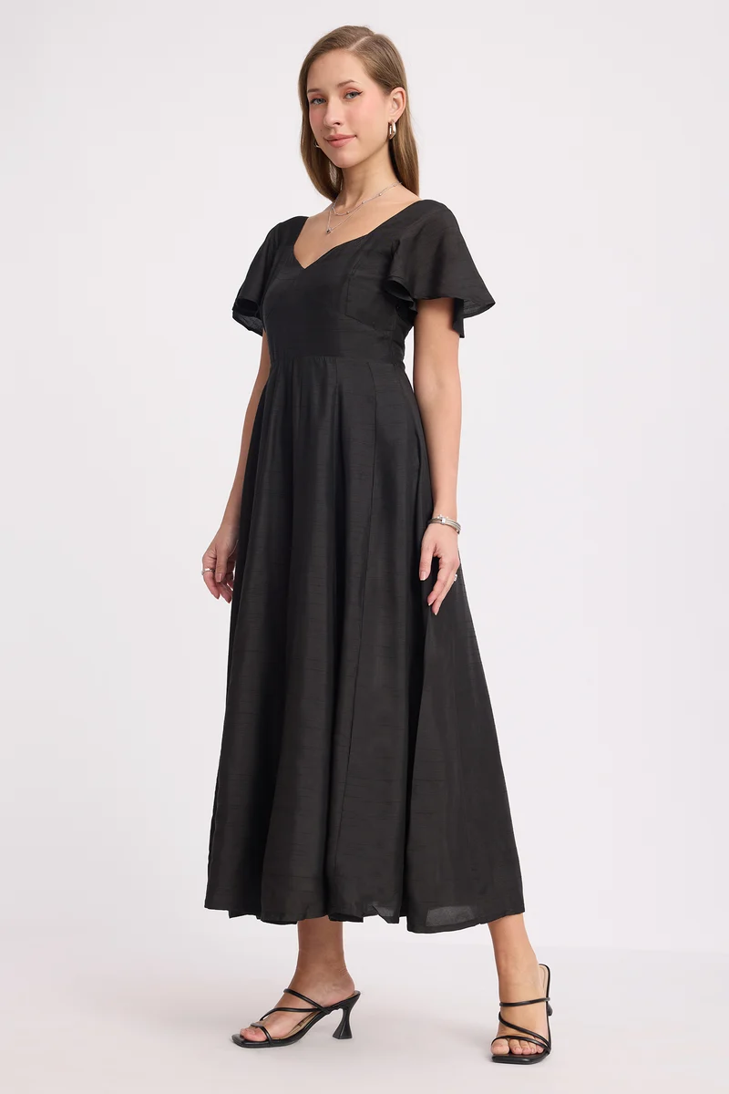 Nobi|100% Viscose Sweetheart Neck Maxi Dress