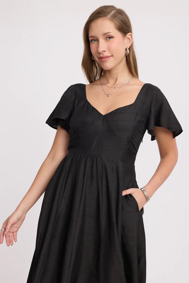 Nobi|100% Viscose Sweetheart Neck Maxi Dress