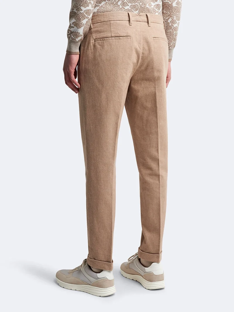 Chino en coton élasthane uni