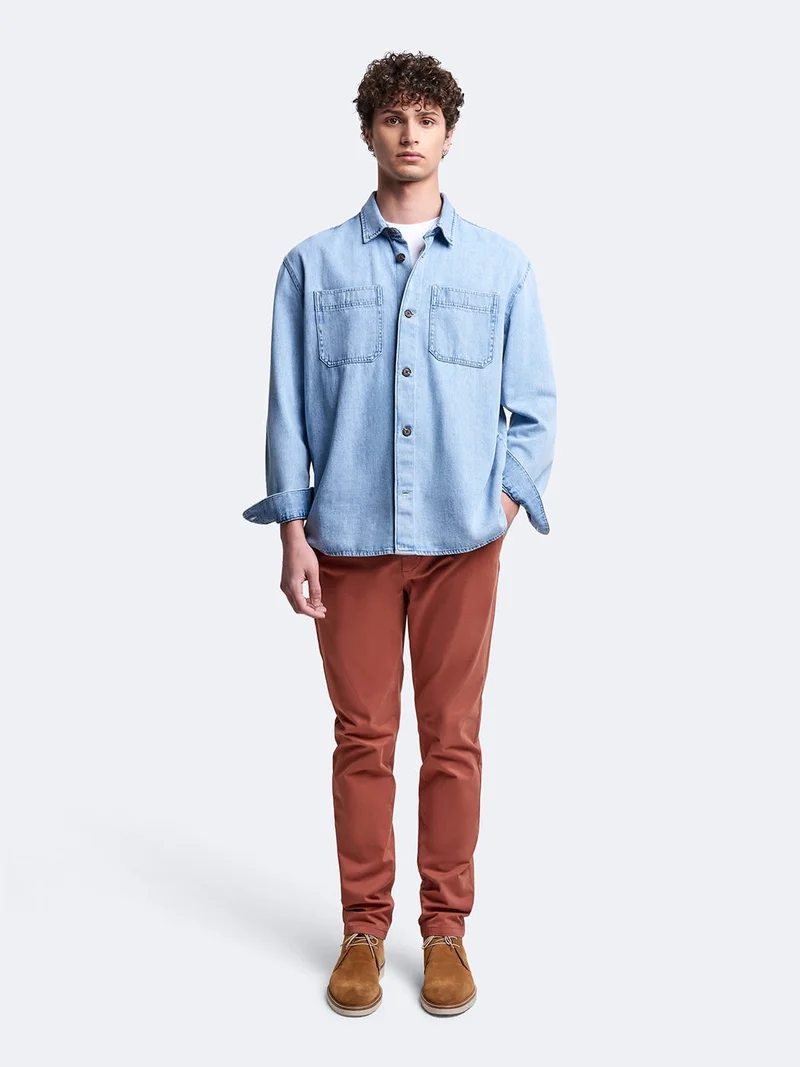 Chino slim en coton élasthane uni