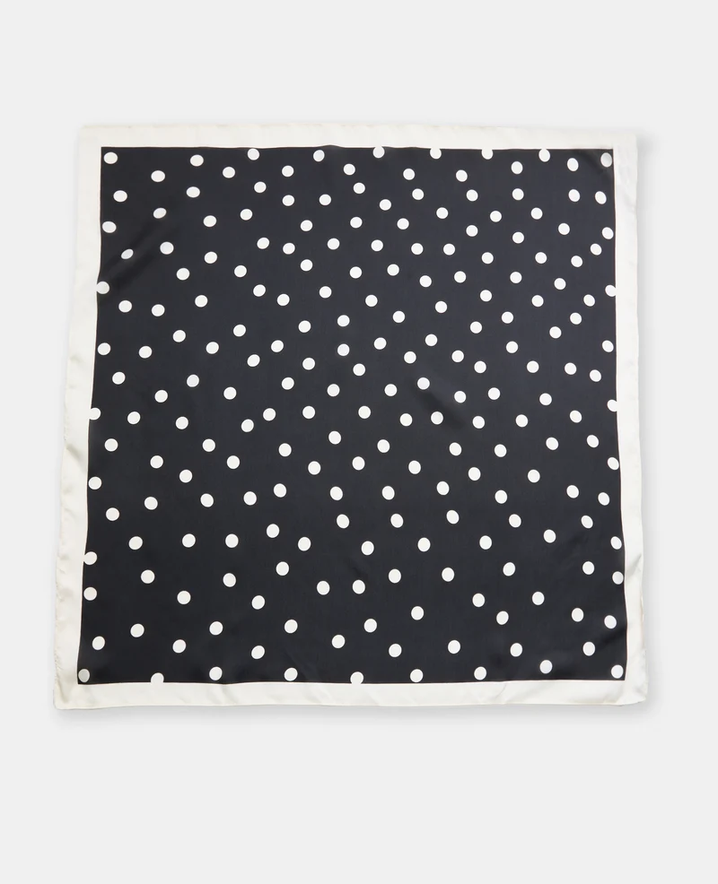 Foulard en satin motif pois