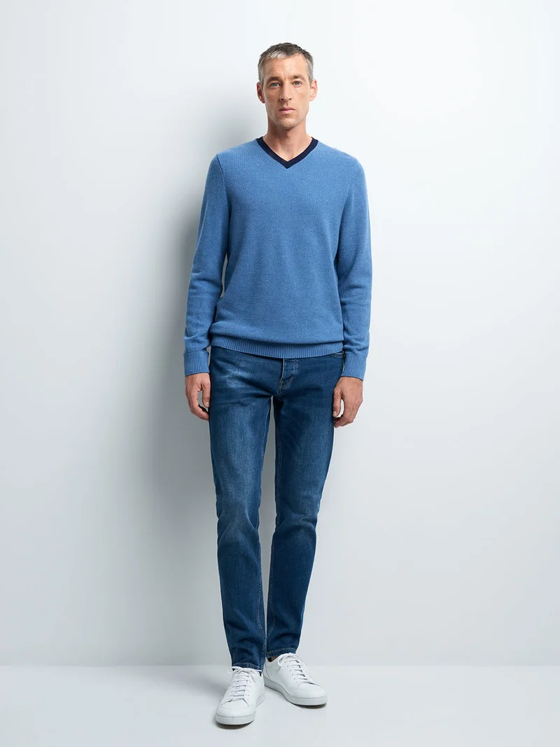 Jean denim slim en coton mélangé