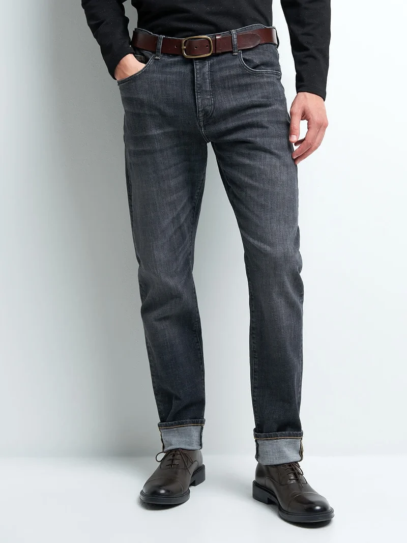 Jean denim regular en coton mélangé