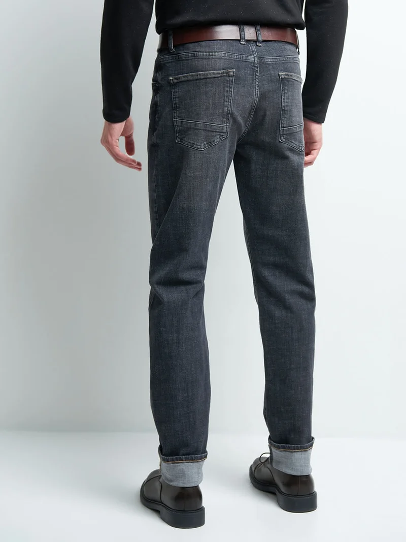 Jean denim regular en coton mélangé
