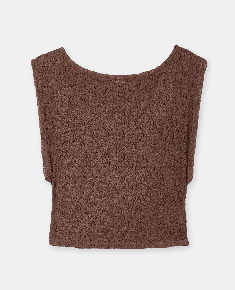Top en dentelle emmanchures larges
