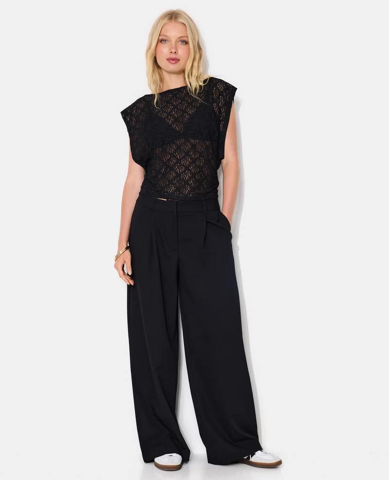 Pantalon large et droit avec pinces