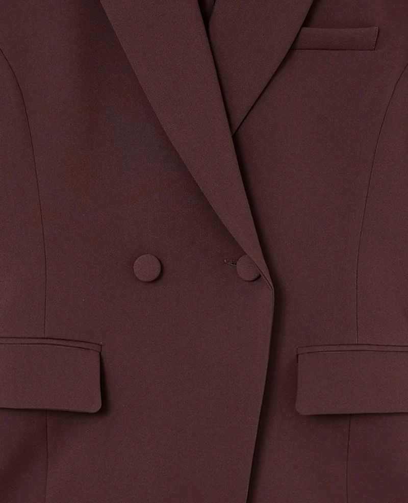 Veste blazer cintrée avec épaulettes