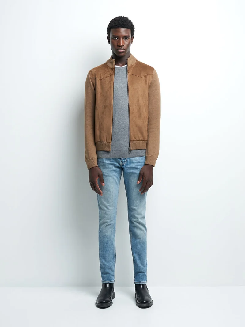 Jean denim slim en coton mélangé