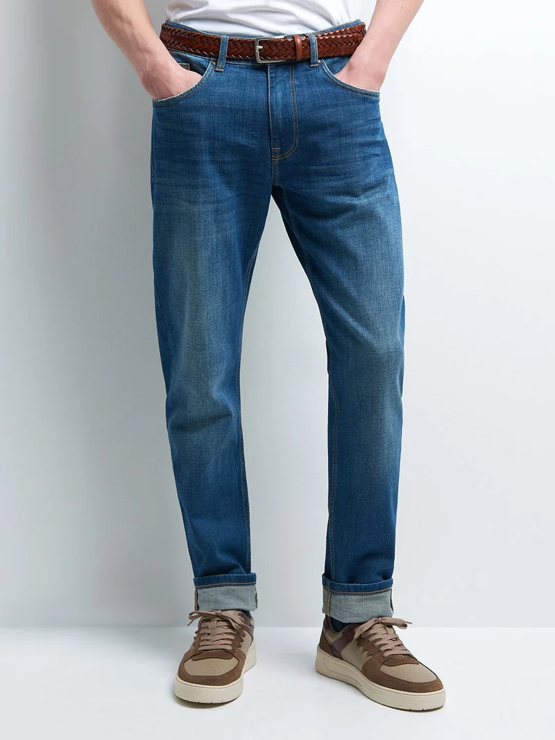 Jean denim regular en coton mélangé