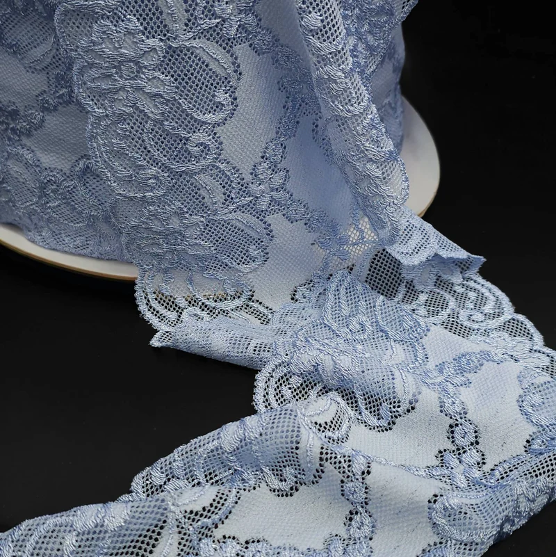 Dentelle florale extensible large | Bleu pâle | 140 mm - 5 1/2''
