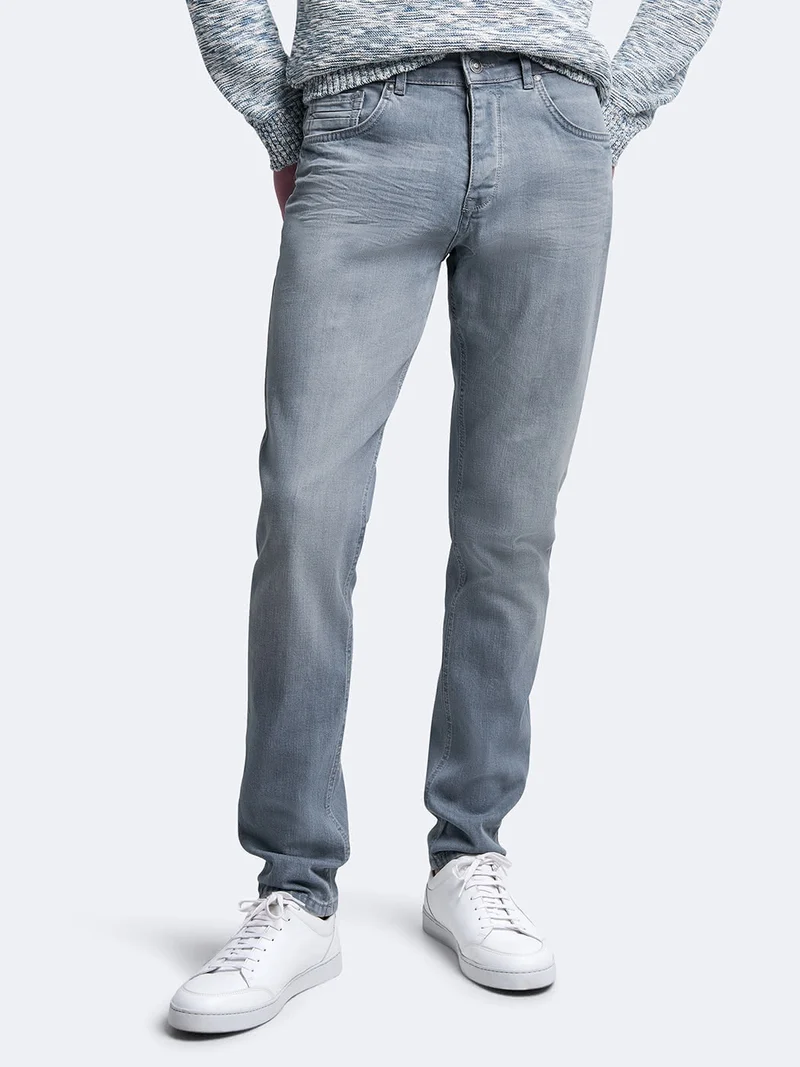 Jean couleur slim en coton élasthane uni