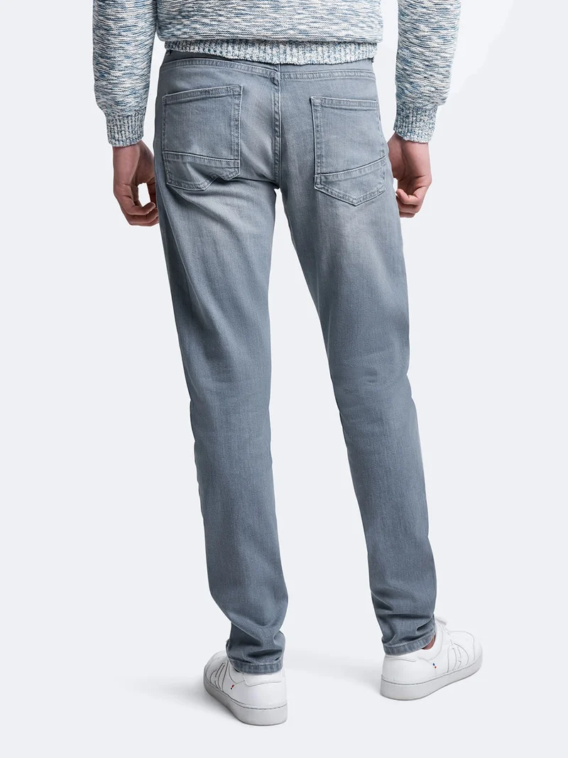 Jean couleur slim en coton élasthane uni