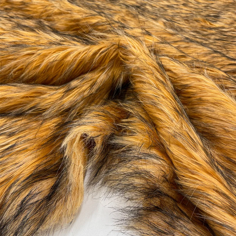 Tissu fourrure éco, poils longs - Rossetto