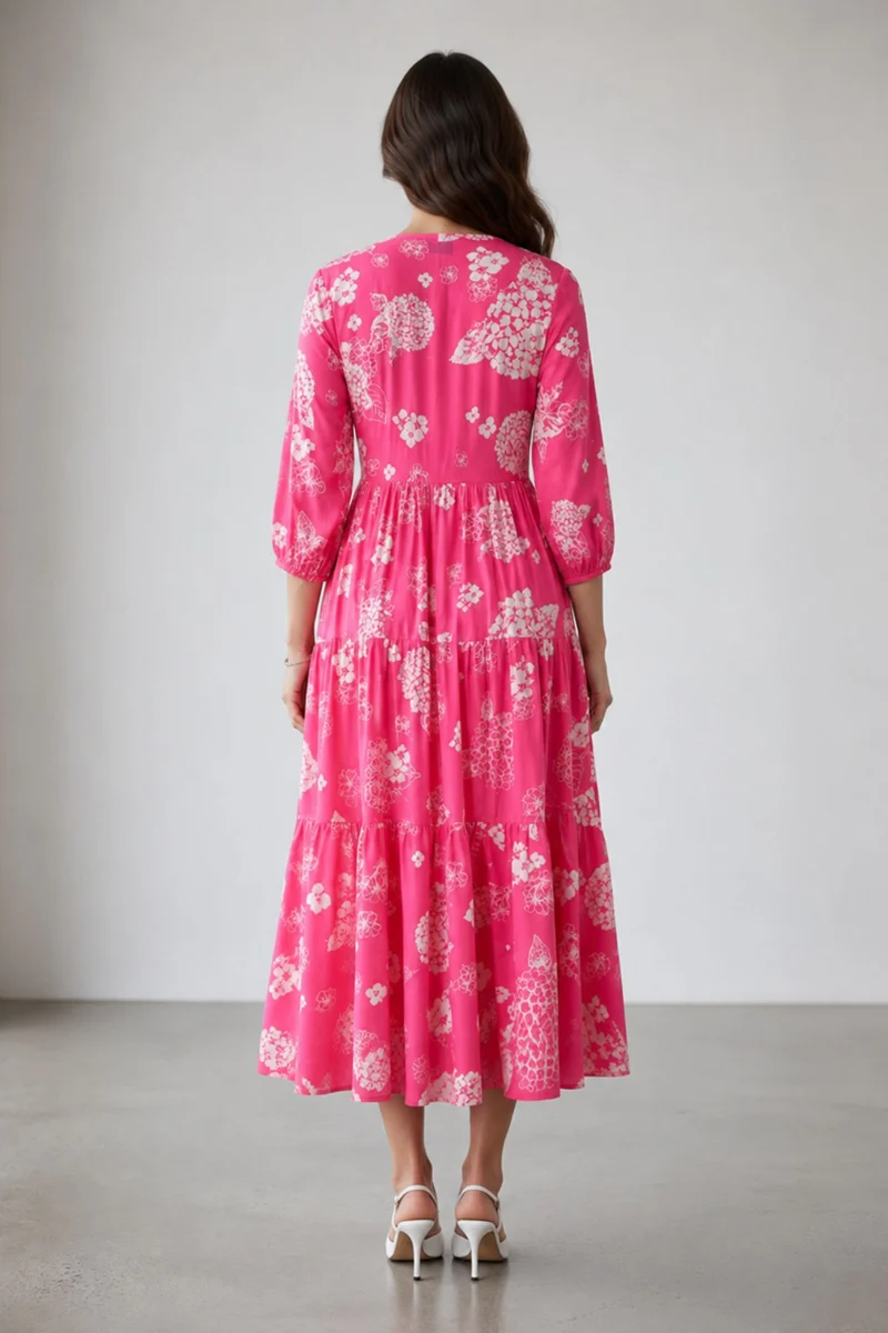 Sarakura|100% Viscose Printed V-Neck Midi Dress