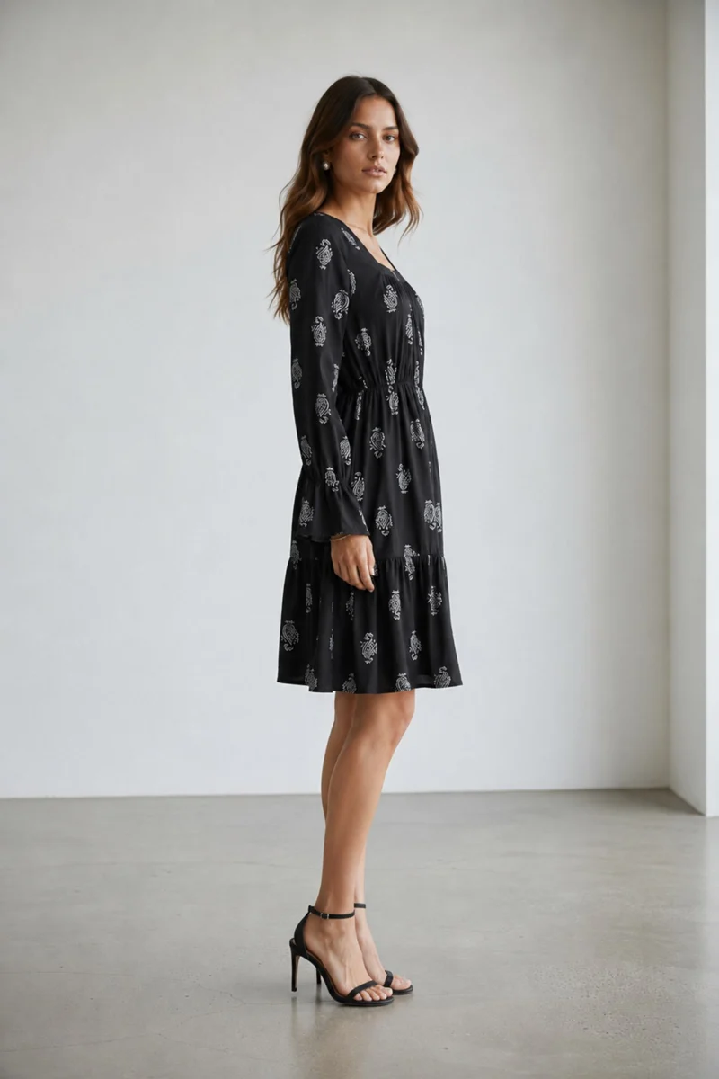 Yagami|100% Viscose Printed Square Neck Dress