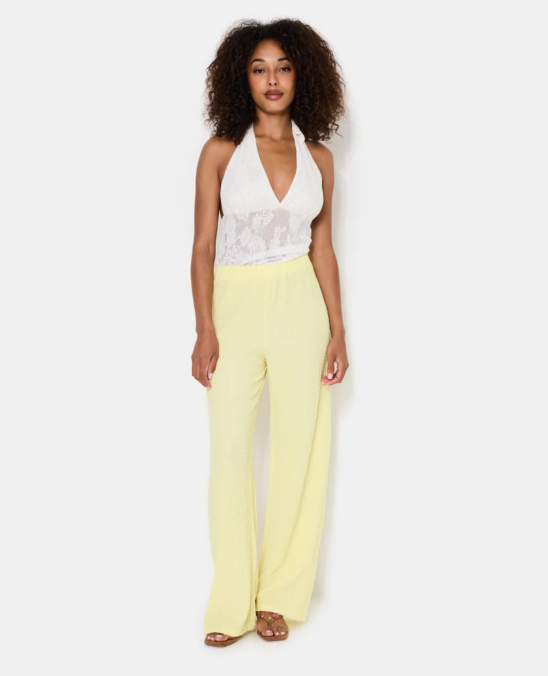 Pantalon droit en tissu bubble reliefé