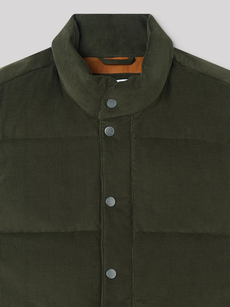 Gilet sans manche col montant