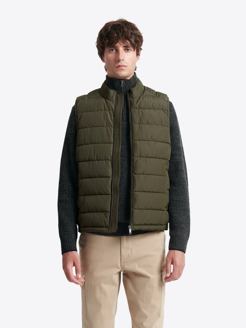 Gilet sans manches à col montant