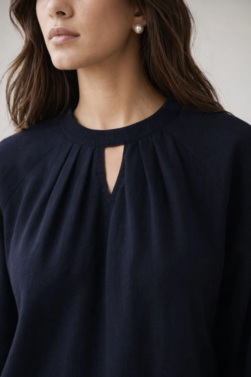 Azeliah|100% Cotton Navy Keyhole Puff Sleeve Top