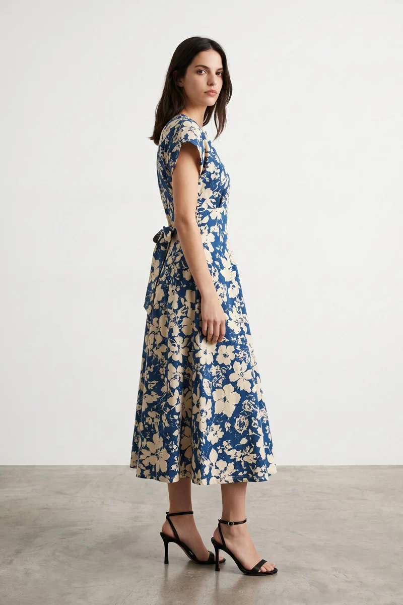 Shanaya|100% Cotton Floral V Neck Tie Up Midi Dress