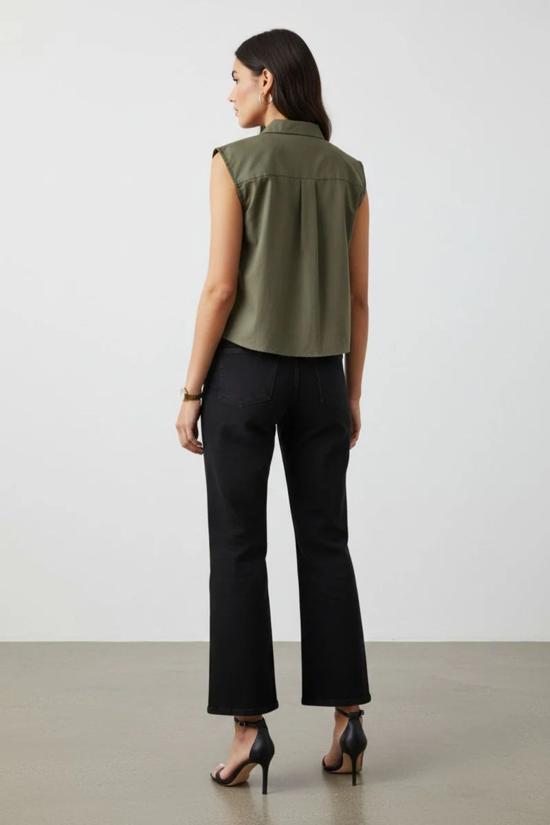 Saanvi|100% Cotton Sleeveless Button-Down Shirt