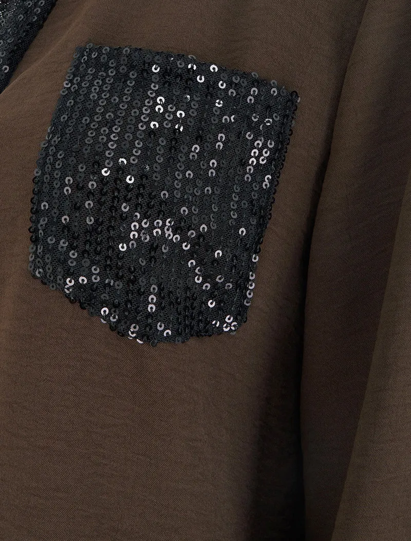 Top droit à col V et poche à sequins - Marron