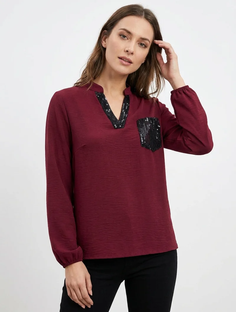 Top droit à col V et poche à sequins - Lie de vin