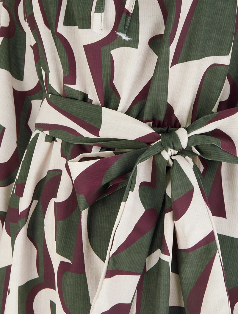 Robe satinée à manches longues et imprimé graphique - Kaki