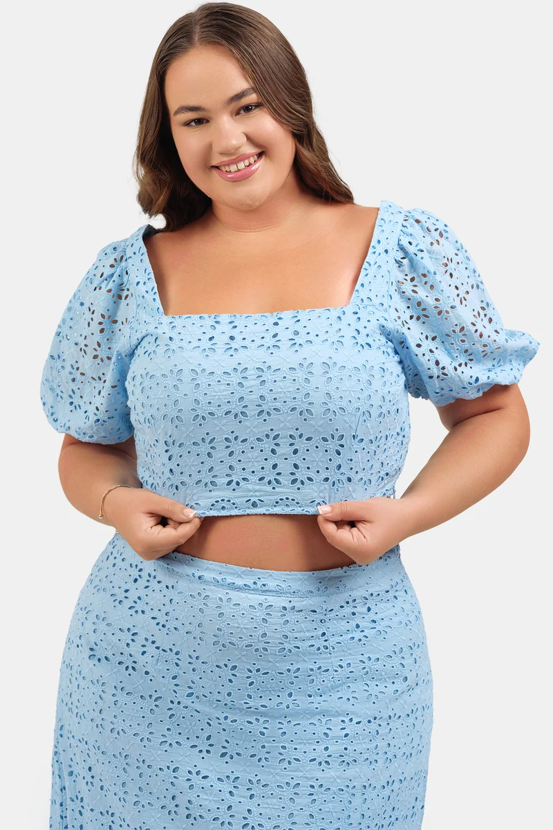 Yasemin Top|100% Cotton Schiffli Cropped Top