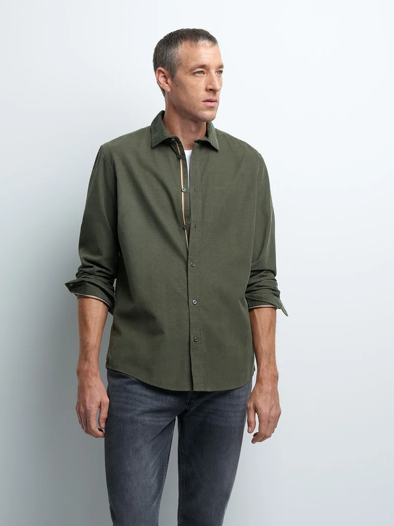 Chemise slim en velours unie