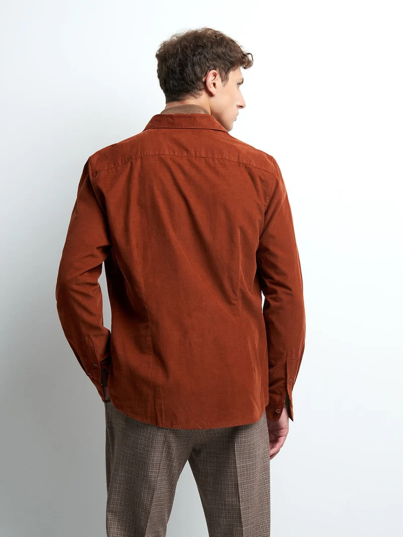 Chemise slim en velours unie