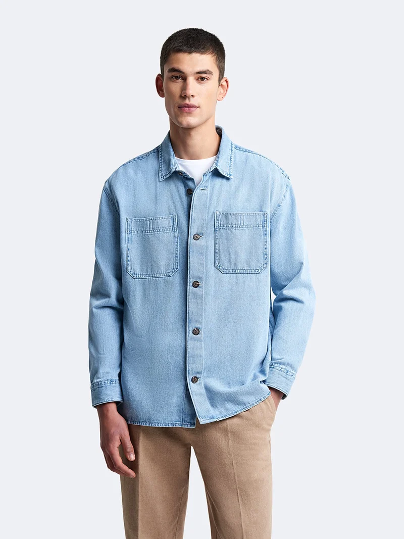Chemise regular en denim unie