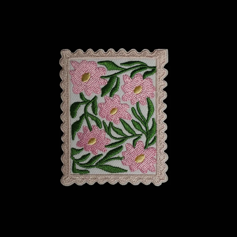 Écusson Brodé Thermocollant | Timbre-Poste Floral