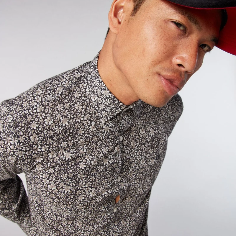 Chemise homme imprimée fleurs coupe ajustée