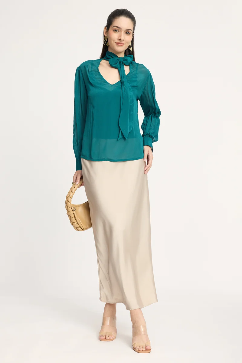 Alexy|Viscose Chiffon V-Neck Bow Top With Cami