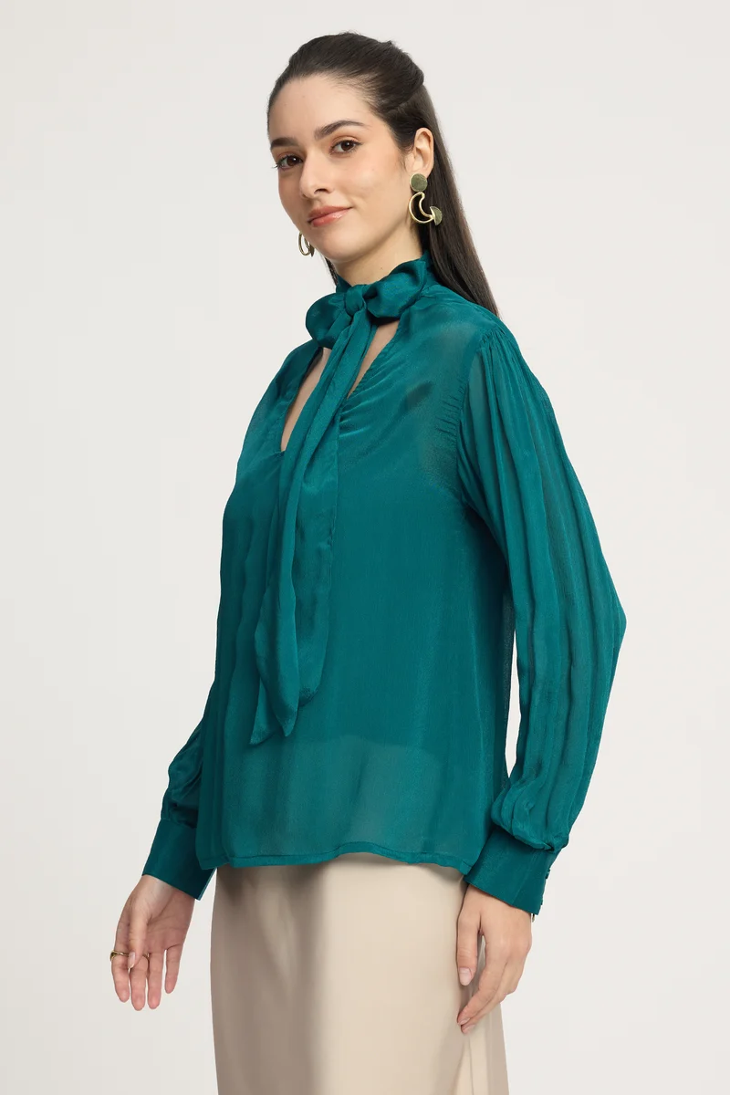 Alexy|Viscose Chiffon V-Neck Bow Top With Cami