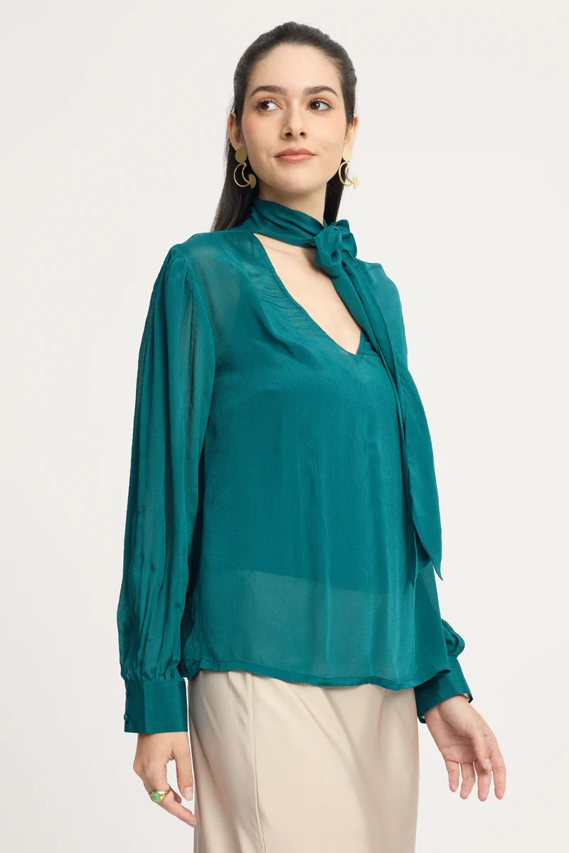 Alexy|Viscose Chiffon V-Neck Bow Top With Cami