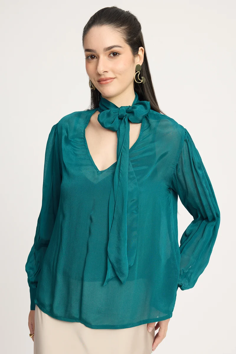 Alexy|Viscose Chiffon V-Neck Bow Top With Cami