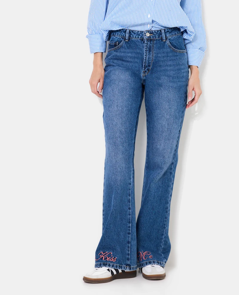 Jean flare taille haute avec broderies