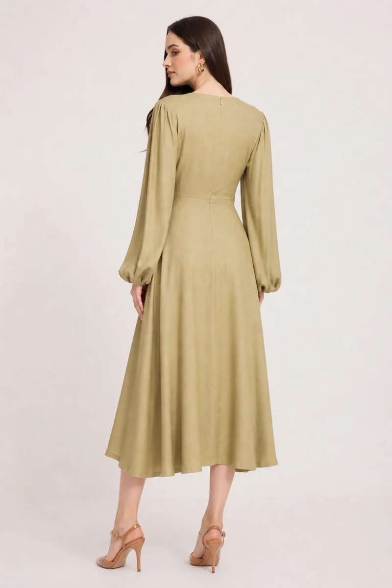 Vaati|100% Viscose Boat Neck Midi Dress
